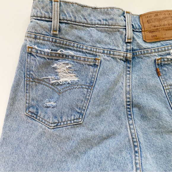 Vintage Levi’s 505 Orange Tab High Rise Denim Jean Shorts - Picture 4 of 5